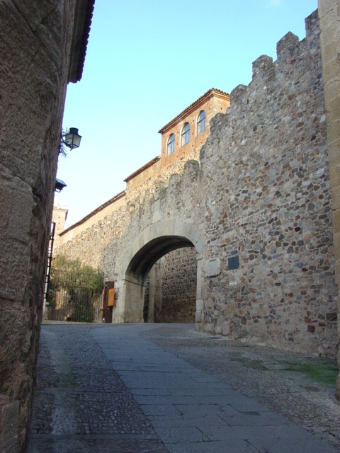 Resultado de imagen de caceres arco de la estrella