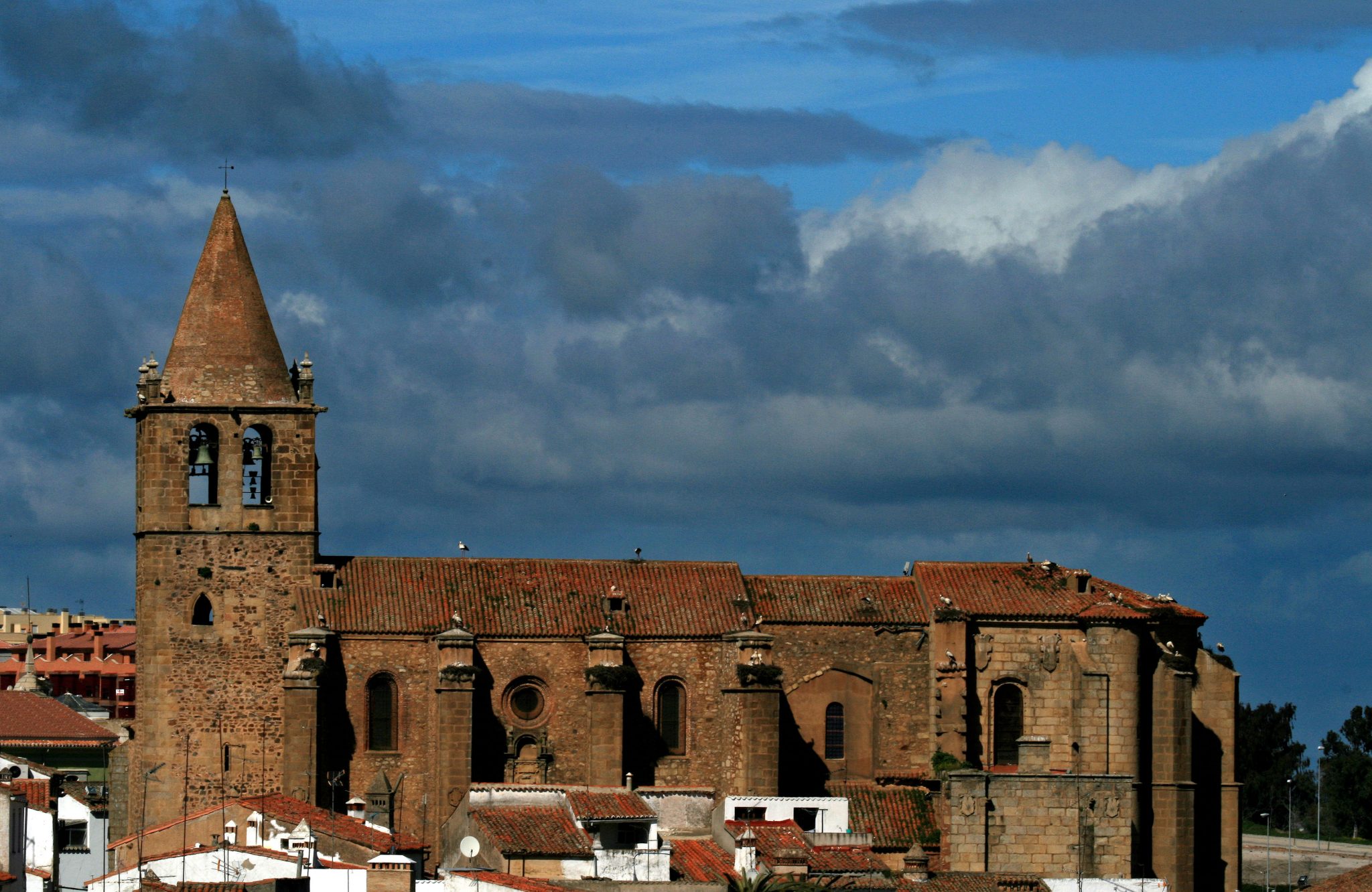 Resultado de imagen de iglesia santiago caceres