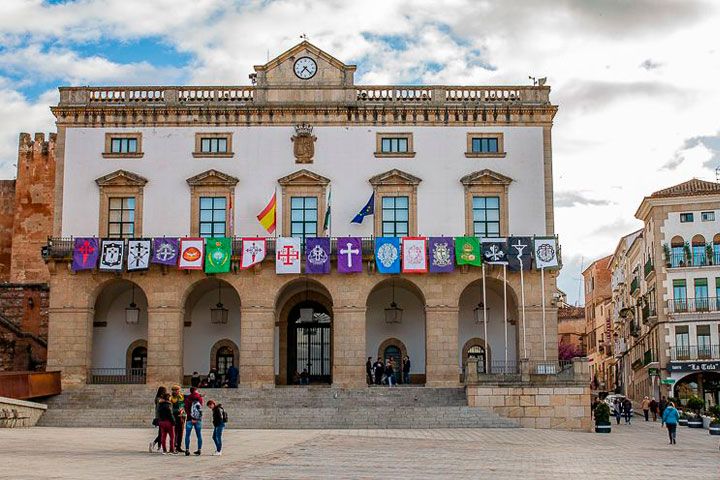 Fachada Ayuntamiento de Cáceres