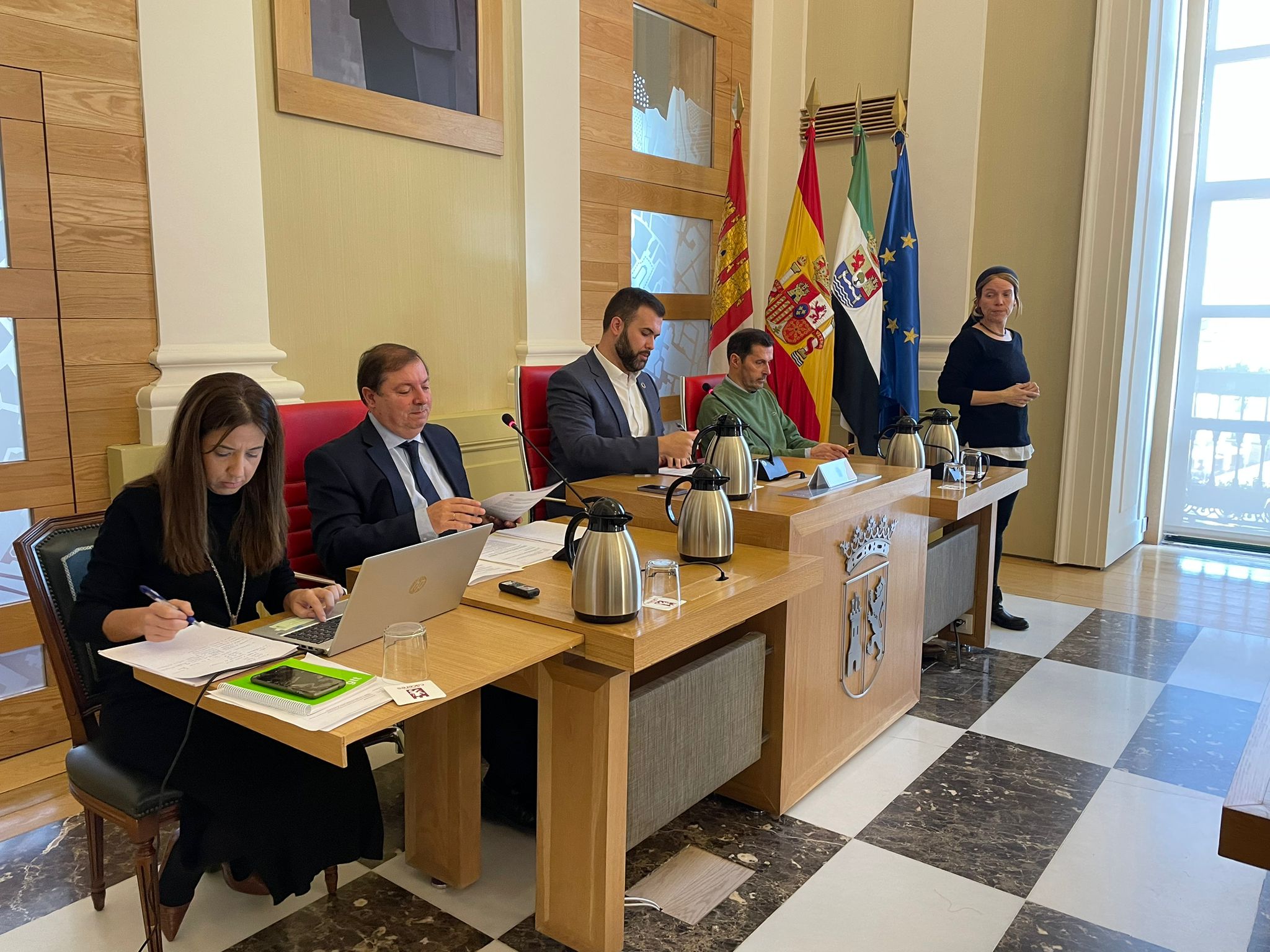 El Ayuntamiento manifiesta su compromiso con la lucha por la igualdad a ...