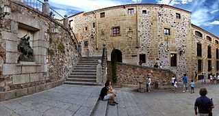 Fundación Mercedes Calles y Carlos Ballestero
