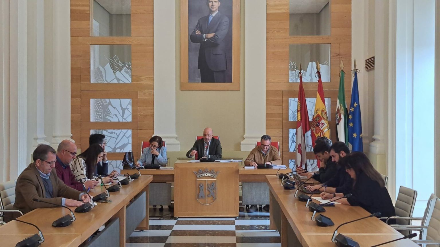 El equipo de Gobierno presenta el Plan Director del Transporte Público ...
