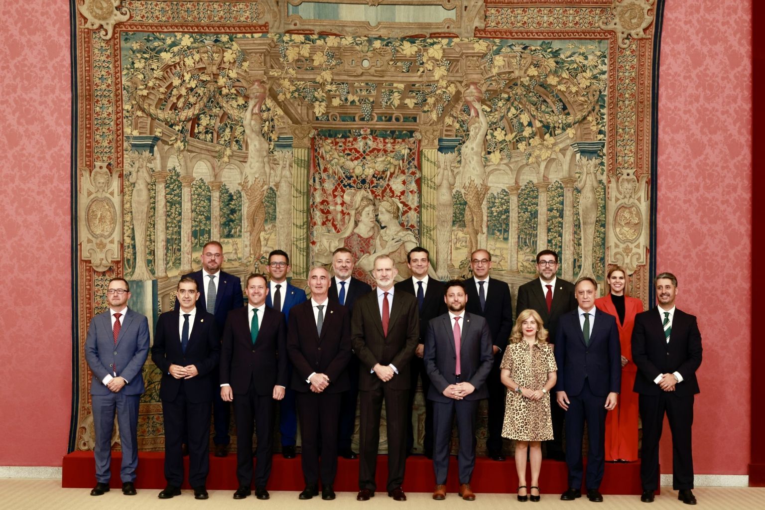 Rafa Mateos traslada al Rey Felipe VI su deseo de que visite Cáceres en ...