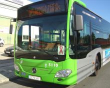 Aprobado el Protocolo de acceso de personas con discapacidad y movilidad reducida en sccoter, a los autobuses del Servicio Municipal de Cáceres